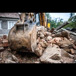 Leading demolition contractor in Corona, CA, specializing in demolition, debris removal, and concrete services.